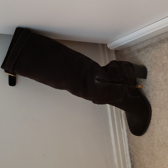 Shoes - Picture 1 of 5